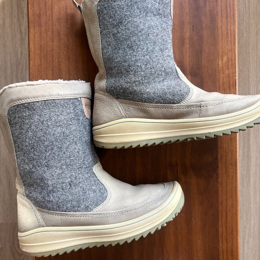 Ecco Snow Felt and Leather Boots Women's US9